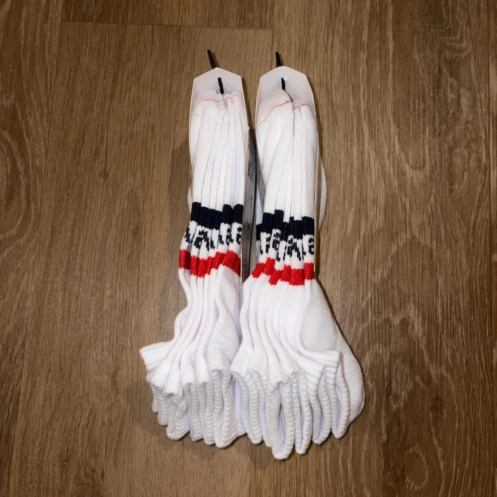 2 Levi’s Low Cut White Socks 3 Pack Men’s Size 6-12 New (6 Socks Total)